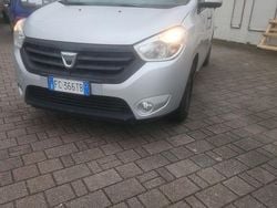 Argento Usata 2016 Dacia Dokker Lauréate Monovolume | 6500 € (Buon prezzo)