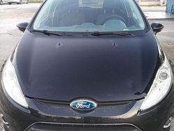 Nero Usata 2013 Ford Fiesta Tre volumi | 4000 €