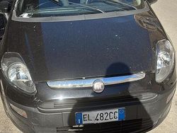 Usata 2009 Fiat Grande Punto Due volumi | 1800 €