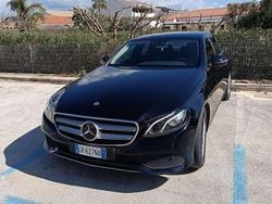Nero Usata 2016 Mercedes E220 Business Tre volumi | 24.000 € (Molto cara)