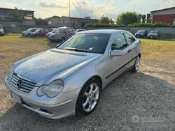 Argento Usata 2002 Mercedes C180 Tre volumi | 1500 € (Ottimo prezzo)
