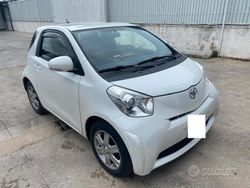 Bianco Usata 2012 Toyota iQ Due volumi | 8500 € (Cara)