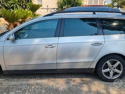 Grigio Usata 2009 VW Passat Station wagon | 2000 € (Buon prezzo)
