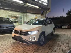Nuova 2024 VW T-Roc Edition SUV | 26.900 € (Buon prezzo)