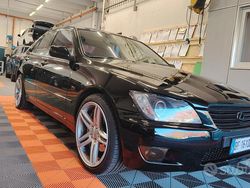 Nero Usata 1999 Lexus IS200 Tre volumi | 10.000 €