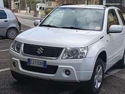 Usata 2012 Suzuki Grand Vitara SUV | 7900 €