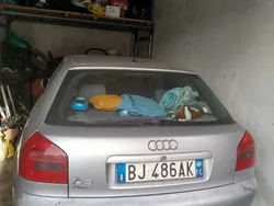Usata 2000 Audi A3 Tre volumi | 400 €