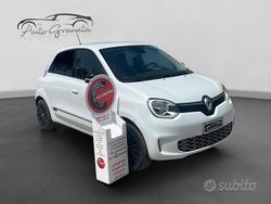 Bianco Usata 2023 Renault Twingo Urban Night Due volumi | 13.500 € (Buon prezzo)