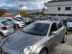 Grigio Usata 2013 Alfa Romeo Giulietta Exclusive Tre volumi | 5490 € (Buon prezzo)