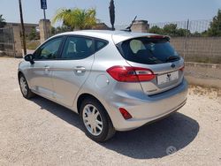 Grigio Usata 2021 Ford Fiesta Due volumi | 10.890 € (Buon prezzo)