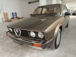 Usata 1983 Alfa Romeo Alfetta Quadrifoglio Tre volumi | 12.900 €