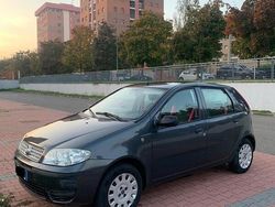 Usata 2010 Fiat Punto Due volumi | 3000 € (Buon prezzo)