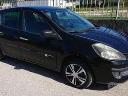 Nero Usata 2008 Renault Clio III Due volumi | 1500 € (Buon prezzo)