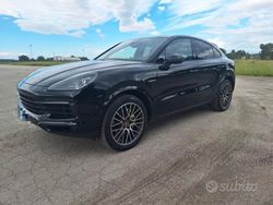 Usata 2021 Porsche Cayenne SUV | 68.000 € (Buon prezzo)