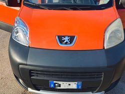 Arancione Usata 2011 Peugeot Bipper Monovolume | 3500 € (Buon prezzo)