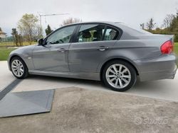 Grigio Usata 2010 BMW 320 Efficient Dynamics Tre volumi | 6000 € (Buon prezzo)