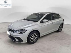 Argento Usata 2023 VW Polo Life Tre volumi | 18.900 € (Buon prezzo)