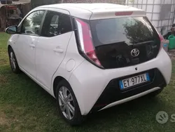 Usata 2015 Toyota Aygo Due volumi | 6000 €