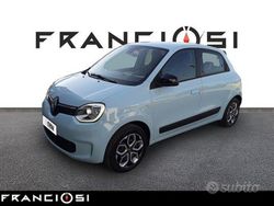 Azzurro Nuova 2025 Renault Twingo Equilibre Due volumi | 15.990 € (Molto cara)