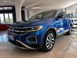 Blu Usata 2024 VW T-Roc Style SUV | 28.900 € (Molto cara)