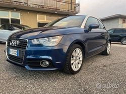 Blu Usata 2010 Audi A1 Ambition Tre volumi | 9900 € (Buon prezzo)