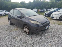 Grigio Usata 2010 Ford Fiesta Titanium Due volumi | 2900 € (Buon prezzo)