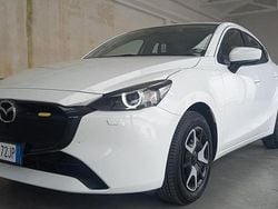 Bianco Usata 2023 Mazda 2 Tre volumi | 13.900 € (Buon prezzo)