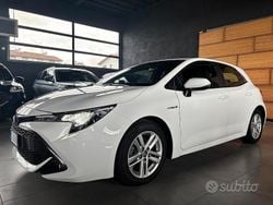 Bianco Usata 2021 Toyota Corolla Business Edition Tre volumi | 15.090 € (Ottimo prezzo)