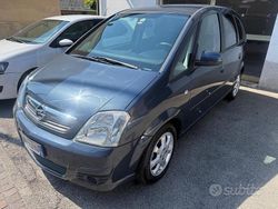 Grigio Usata 2009 Opel Meriva Cosmo Monovolume | 1999 € (Buon prezzo)