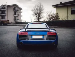 Blu/azzurro Usata 2015 Audi R8 Coupé Ambiente Coupé | 140.000 € (Buon prezzo)
