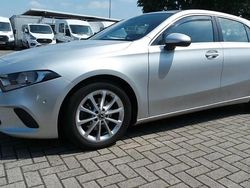 Argento Usata 2019 Mercedes A180 Tre volumi | 20.900 € (Buon prezzo)