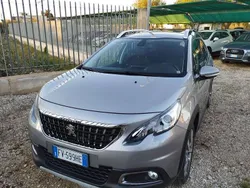 Grigio Usata 2019 Peugeot 2008 Allure SUV | 11.700 € (Super prezzo)