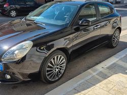 Nero Usata 2014 Alfa Romeo Giulietta Tre volumi | 6500 € (Ottimo prezzo)