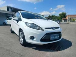 Bianco Usata 2011 Ford Fiesta Business Edition Due volumi | 2900 € (Buon prezzo)