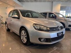 Grigio Usata 2011 VW Golf VI Highline Tre volumi | 6990 € (Buon prezzo)