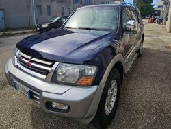 Blu/azzurro Usata 2003 Mitsubishi Pajero SUV | 15.000 € (Molto cara)