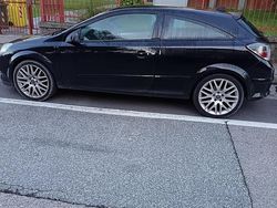 Nero Usata 2010 Opel Astra Coupé | 2200 €