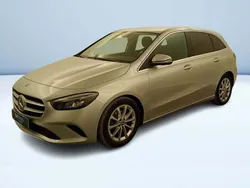 Argento metallizzato Usata 2021 Mercedes B180 Monovolume | 23.600 € (Ottimo prezzo)
