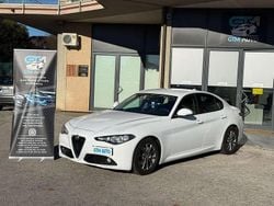 Bianco Usata 2016 Alfa Romeo Giulia Business Tre volumi | 13.900 € (Buon prezzo)