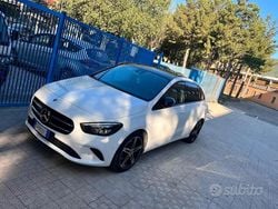 Bianco Usata 2022 Mercedes B180 Monovolume | 25.900 €