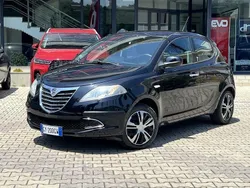 Usata 2013 Lancia Ypsilon Gold Due volumi | 6990 € (Buon prezzo)
