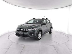 Lichen kaki Usata 2023 Dacia Sandero Expression Tre volumi | 14.600 € (Buon prezzo)