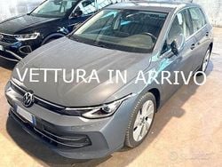 Grigio Usata 2025 VW Golf VIII Style Tre volumi | 29.900 € (Buon prezzo)