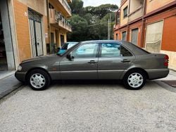 Grigio Usata 1994 Mercedes C180 Elegance Tre volumi | 10.000 €