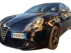 Nero Usata 2012 Alfa Romeo Giulietta Exclusive Tre volumi | 8900 € (Cara)