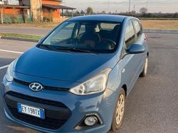 Blu Usata 2015 Hyundai i10 Due volumi | 5590 €
