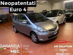 Grigio Usata 2005 Honda Jazz Due volumi | 2450 € (Buon prezzo)