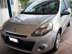 Argento Usata 2012 Renault Clio IV Tre volumi | 3500 € (Ottimo prezzo)