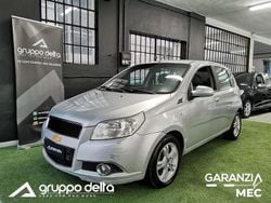 Argento Usata 2009 Chevrolet Aveo LS Tre volumi | 2990 € (Molto cara)