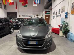 Canna di fucile Usata 2015 Peugeot 208 Active Due volumi | 7500 € (Buon prezzo)